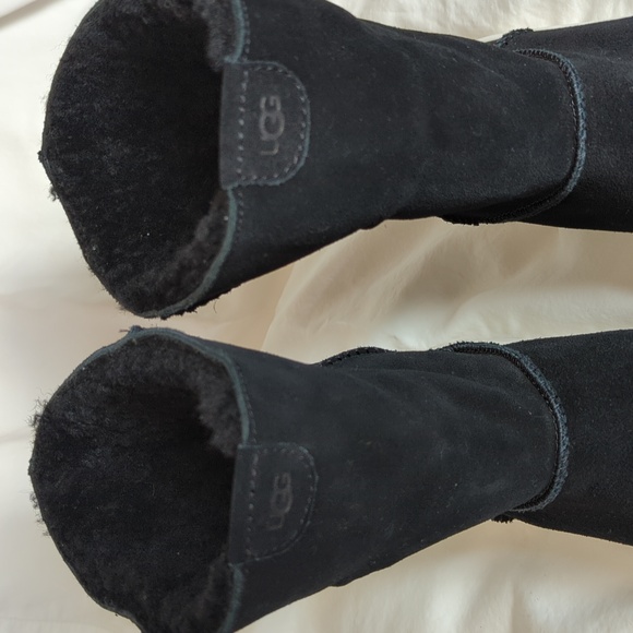 UGG Alameda Cuffable Trainer Boot Suede Shearling Black - Picture 2 of 11